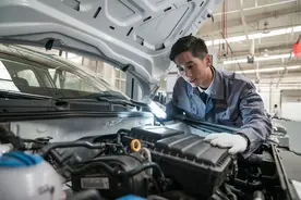 免费“首保”后，要不要继续去4S店保养？内行人说了实话图片