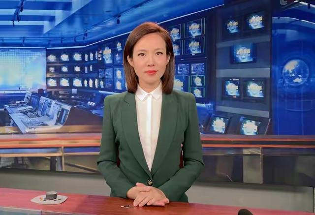 原来九三阅兵的解说是她！23岁就登上央视，今47岁端庄漂亮仍未婚
