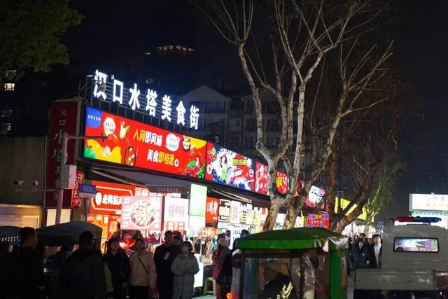 倒计时1天！江湖夜游8条路，用脚走到2026！