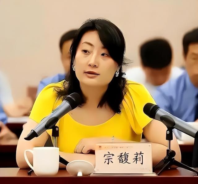 “私生子事件”还不到2天，宗馥莉亲叔叔坐不住了，指责她不厚道