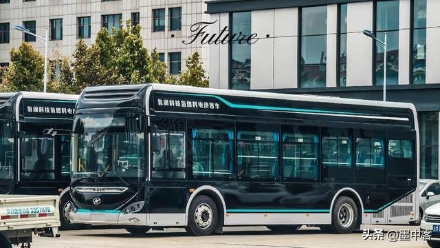 黄金还在涨白金更疯狂，但专家警告：下一站或是黄金两倍？