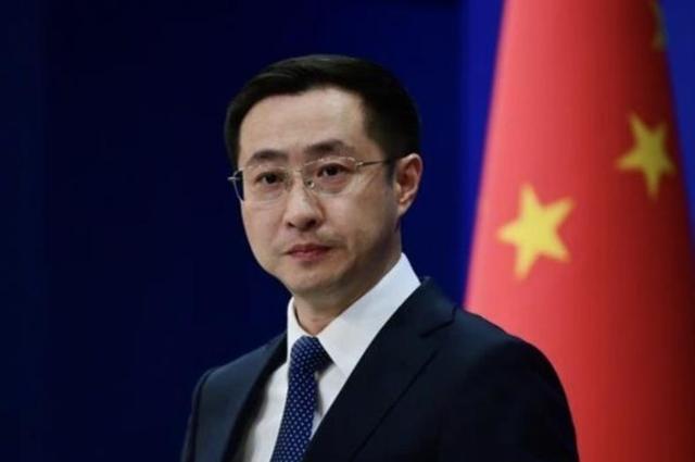 不到24小时，美国扣第3艘油轮，但碰上刺头，双方爆发海上追逐战