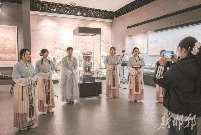 邯博之夜！解锁新玩法！