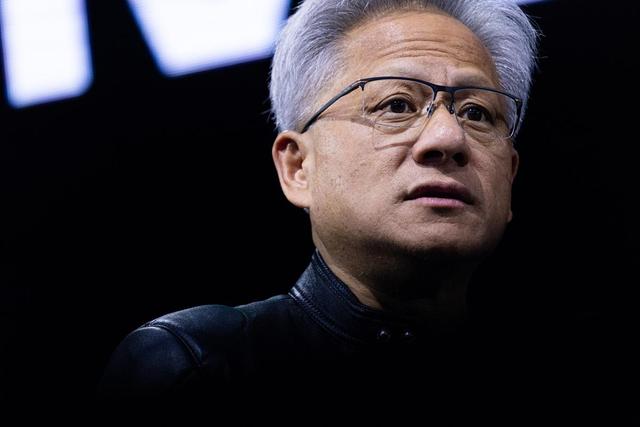 英伟达知道错了？太晚了！美前商务部长：美国对华芯片战略已失败