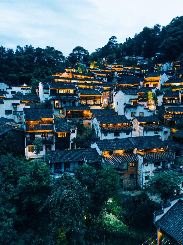 寻梦篁岭：一座悬崖古村的诗酒田园