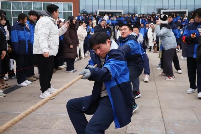 凝心聚力,气拔山河 | 恒德冬季拔河比赛热血开拔!