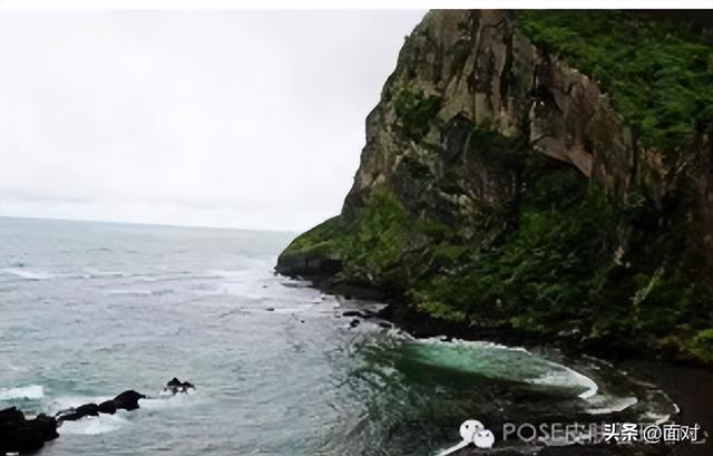 山海交融的独特火山锥景观 韩国济州岛的城山日出峰有四大地形看点