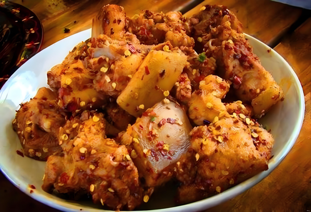 世界自然遗产、物种基因库、北纬31°绿色奇迹——神农架旅游攻略