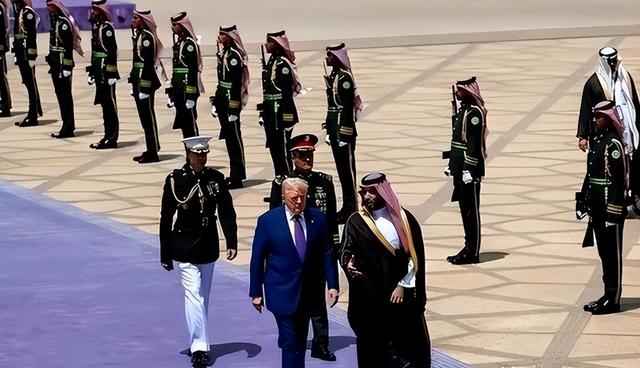 特朗普已做好开战准备？王毅曾警告：中美一旦冲突	，结局只有一个