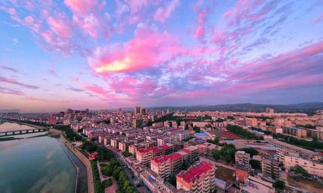 河南“巨无霸”县级市，常住人口不到100万，面积相当于3个香港