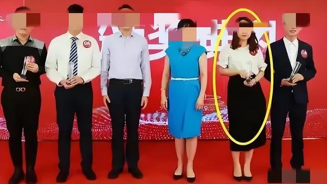 妻子出轨健身教练后续来了：抓奸画面炸裂，难怪丈夫会鱼死网破！