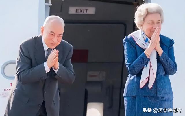 最重视中国阅兵的国家，第一个抵达北京，89岁太后扶光头国王下机
