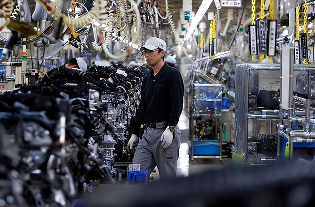 中方刚给四个大国打了招呼，日本政坛“大地震”，高市早苗要步朴槿惠后尘？果然不简单