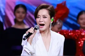 歌手毛阿敏40岁嫁给解直锟，丈夫离世后，留下一双未成年的儿女图片