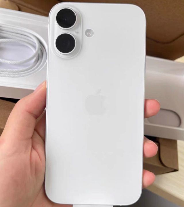 iPhone选机暴雷指南！这8个坑踩了直接血亏！附避坑地图+机型推荐