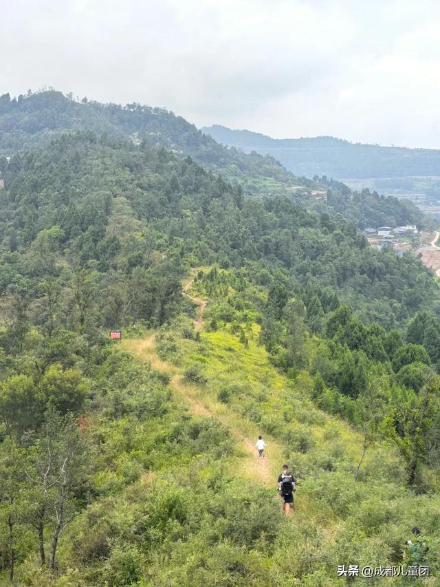 10条初秋徒步线路，去草甸、果园、森林里找秋天