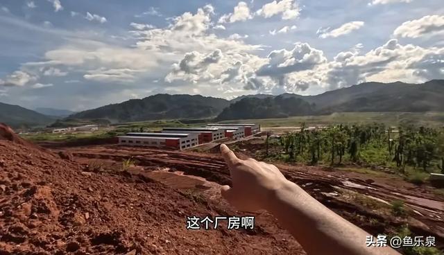 断更月余的刘伟元又骑行老挝了，感慨老挝工作也很卷
