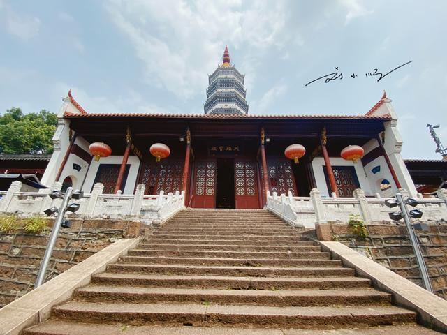 安徽安庆“第一寺”：招牌上竟有“错别字”，多数游客没发现？