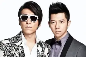 陈羽凡被封杀6年后，再看羽泉两个人如今的现状，二人差距太大了图片
