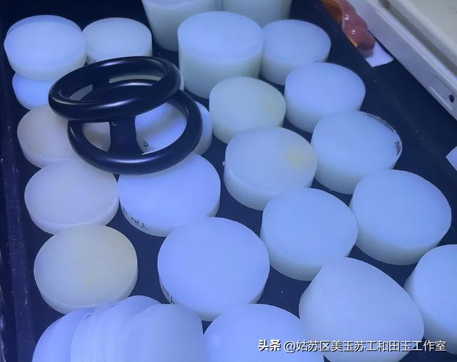 和田玉俄料江湖：四大特征教你识破"李鬼"变"李逵"