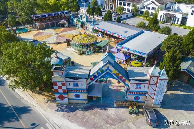 铜仁民族风情园近况比较尴尬，亲测罕有人至，游客还没工作人员多