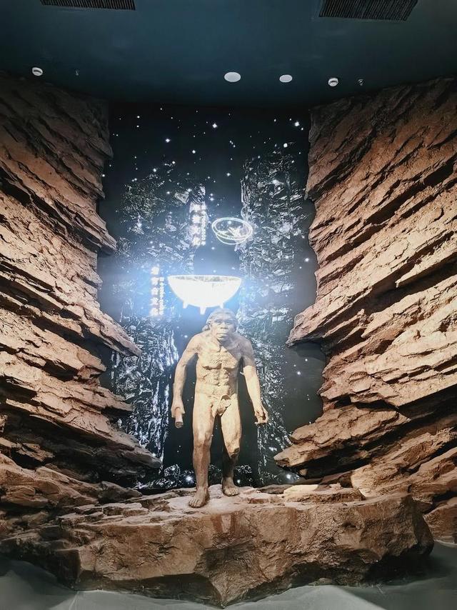 秦岭深处藏“地质史诗”！这座博物馆，藏着华夏龙脉的亿年密码