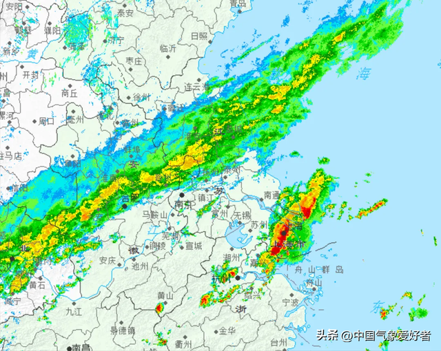 冬天来了：北方多地出现少见绿叶雪，广东等地即将大降温10度