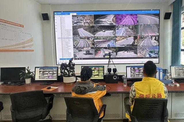 第一个发现九寨沟烤肠的人，绝对是天才