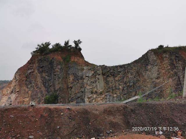 大顶山铜矿遗址——四平小天池