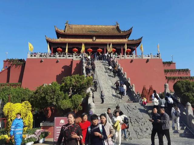 河南开封逛了5天，6个事儿真把我整迷糊了，有明白人给唠唠不？