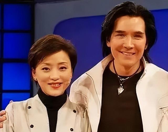 钱再多有什么用？64岁费翔不婚不育，终究为他“年少轻狂”买了单