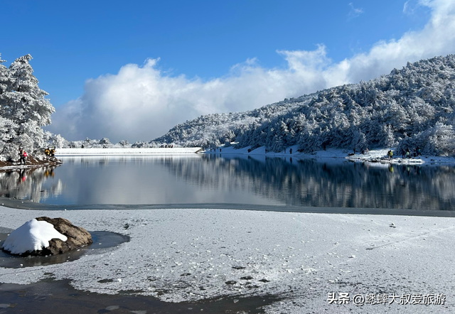 杭州一“雪景点”爆火，其景真如童话世界，路上三蹦子都用上了！