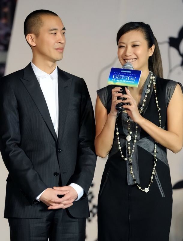 私生活"混乱"？定居国外的"风流才女"徐静蕾，为自己的行为买了单