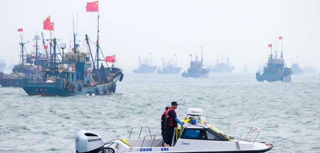 高市等到强援，李在明下总统令，对中国船只下手，要在苏岩礁硬刚