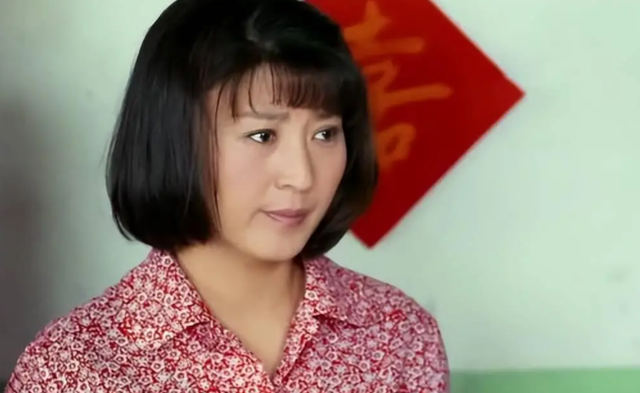 钱再多有什么用？闫学晶如今的现状，给所有53岁的女性提了个醒