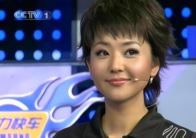 “央视新星” 到销声匿迹，51 岁方琼一步错步步错，现状太令人惋惜