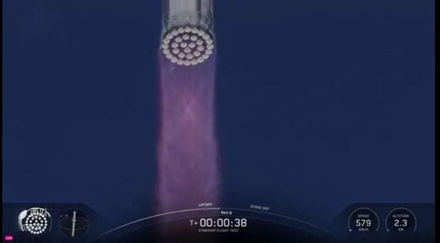 星舰顺利完成第十次试飞，多个载荷成功释放，但落海时发生爆炸