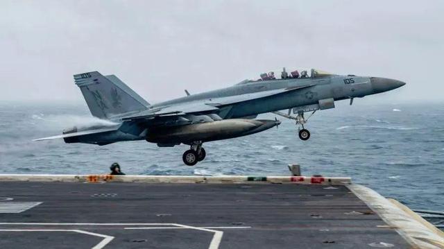 美国先进战机坠入南海，中国提议免费帮忙打捞，伤害不大侮辱极强