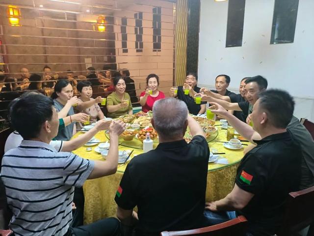 杨建民：相聚西峡 战友情深（三）