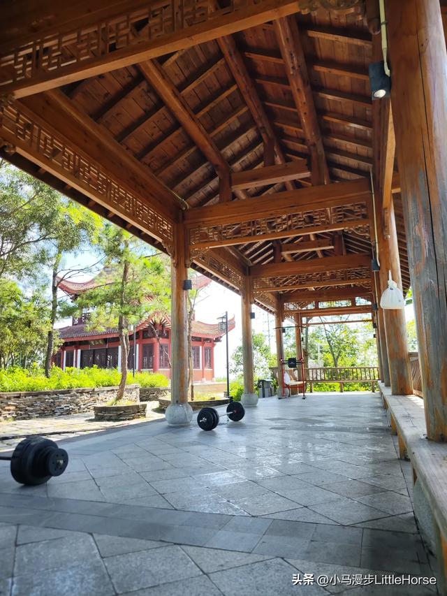 石室寻幽：岁月登山路，初心向云台