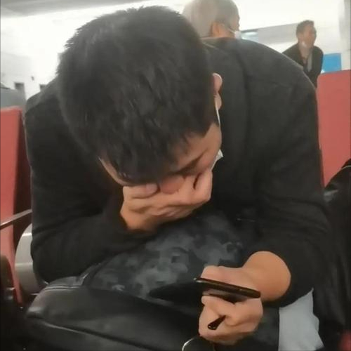 气愤！网传复旦学生遭印度留学生殴打，打人者正脸被扒，实在嚣张