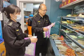 快速检测查隐患 特色小吃保安全 银川市场监管局迅速开展网红辣糊糊店食品抽查检测图片