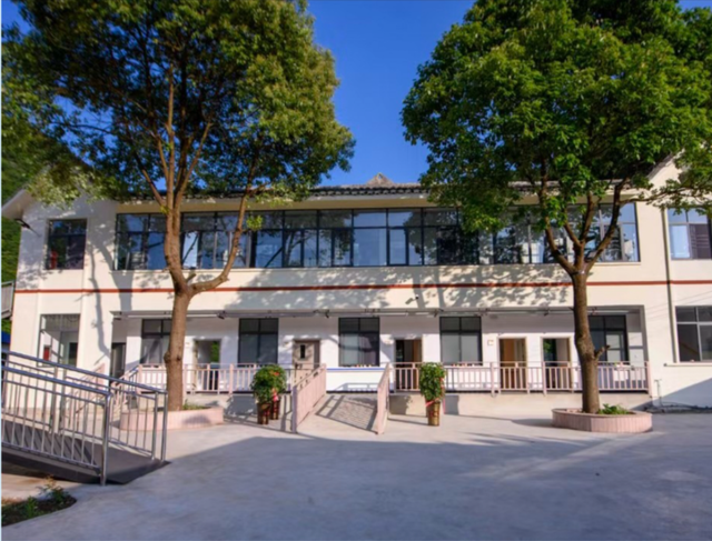 【建设一流旅游城市 建设世界级旅游景区】住进山水清凉地 解锁烟火慢生活——安顺避暑“旅居热”持续升温