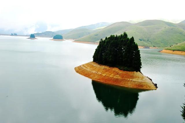 桂林：欢聚在天湖国家湿地公园！