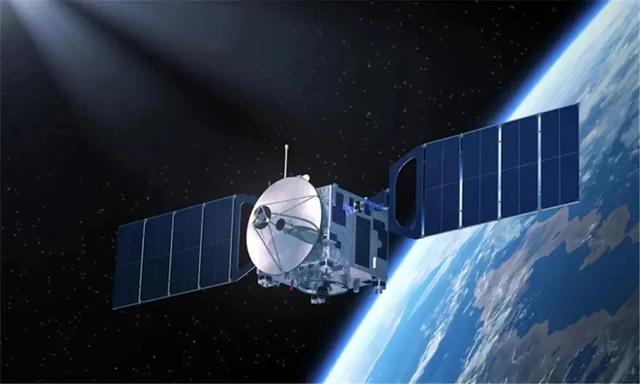 星链卫星又坠落地球了！中国空间站航天员还没返航，会有危险吗