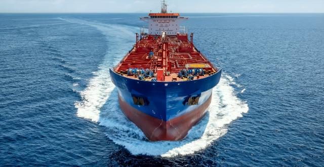 美媒：180 万桶中国买的原油，公海上说扣就扣	，特朗普到底想干嘛?