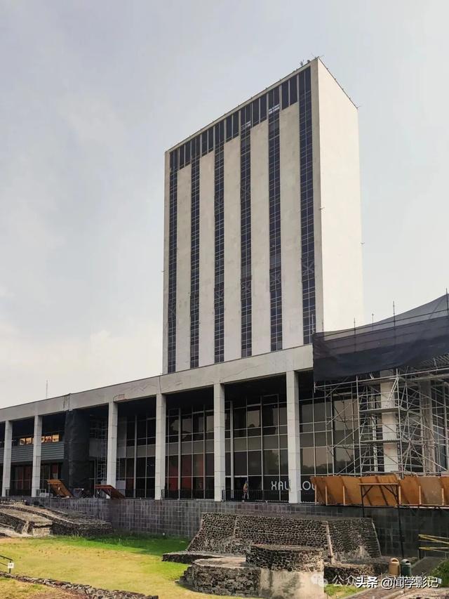 墨西哥城见闻：三文化广场和悬浮图书馆