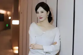 陶红因病去世，为其遗愿前夫乐嘉带闺女去拉萨，父女一起伤心痛哭图片