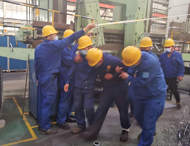 担心的事还是发生了！机器人攻击人类是重伤，伤者索赔3.63亿