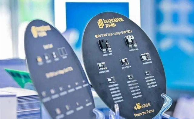 英伟达赚771亿封神？罗森维戳破，光环效应下，成功就是风口套路